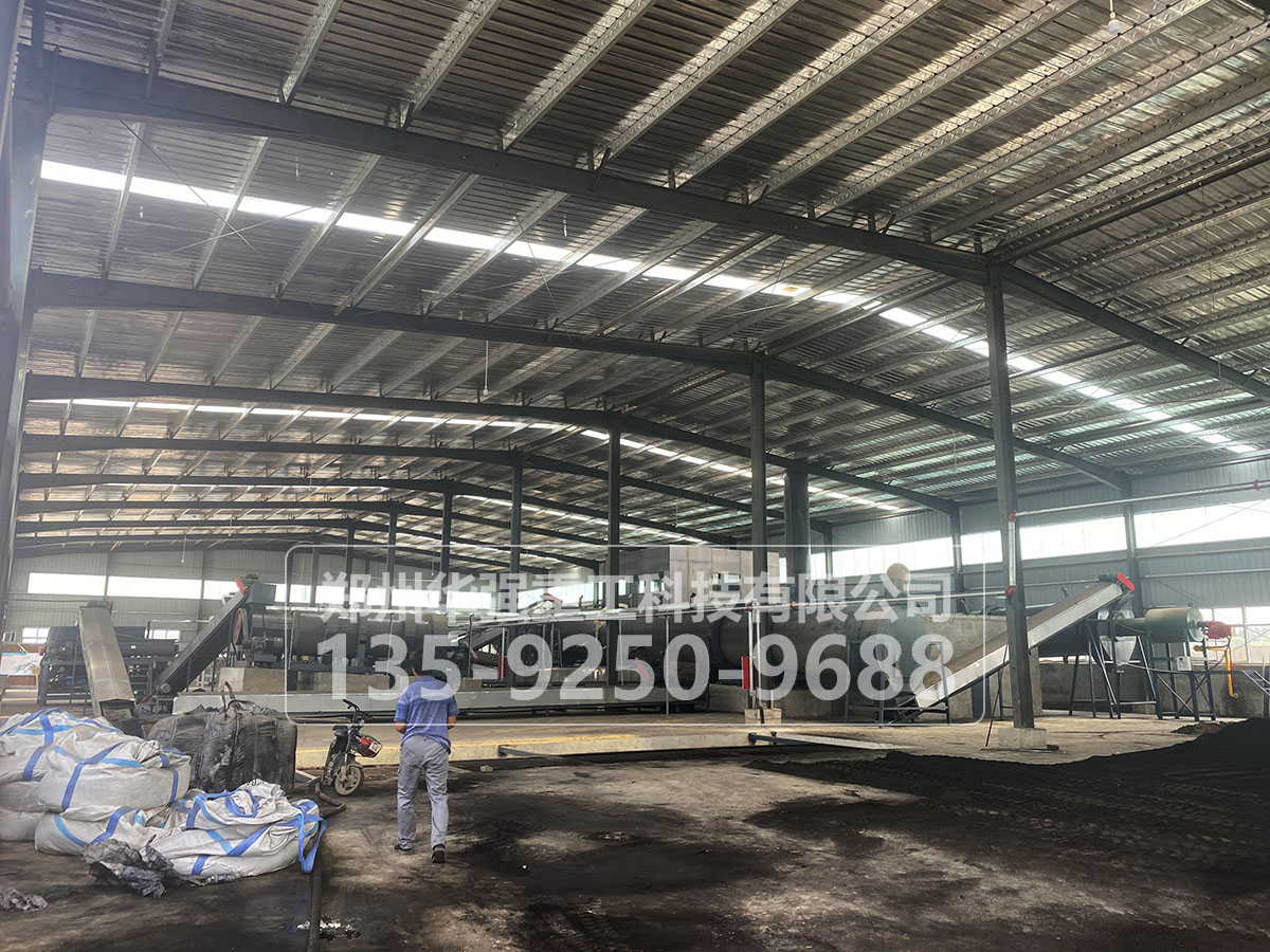 實(shí)現(xiàn)綠色農(nóng)業(yè)夢(mèng)想，打造年產(chǎn)十萬(wàn)噸豬糞有機(jī)肥生產(chǎn)線(xiàn)